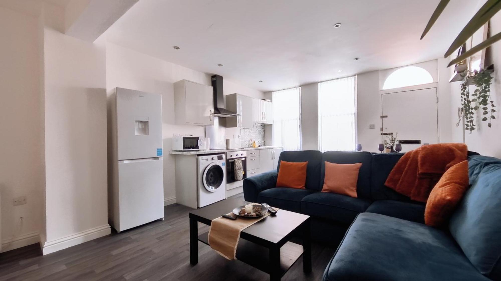 Group Bookings: Up To 30 Guests Across 5 Spacious Flats! Keyless Access Free Wifi & Parking Birmingham Eksteriør billede