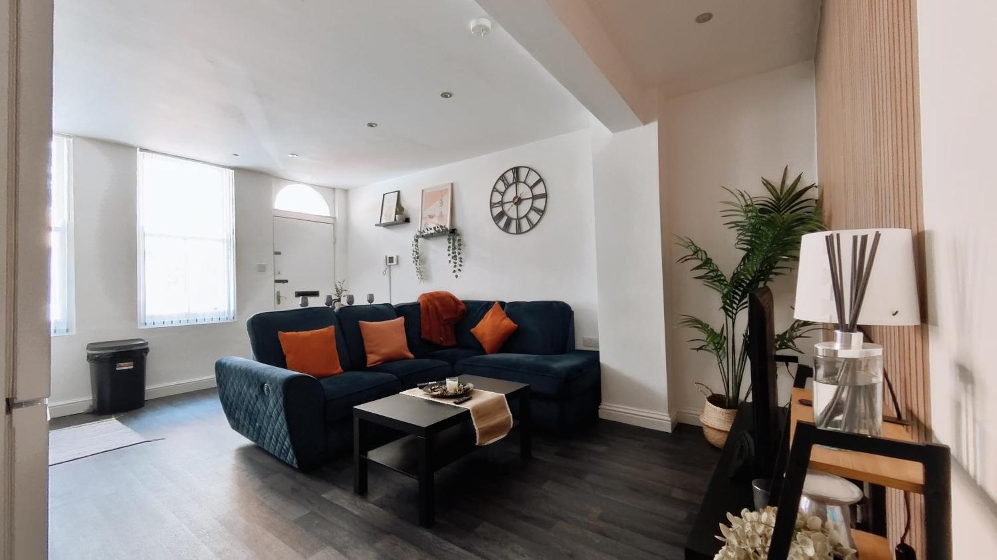 Group Bookings: Up To 30 Guests Across 5 Spacious Flats! Keyless Access Free Wifi & Parking Birmingham Eksteriør billede