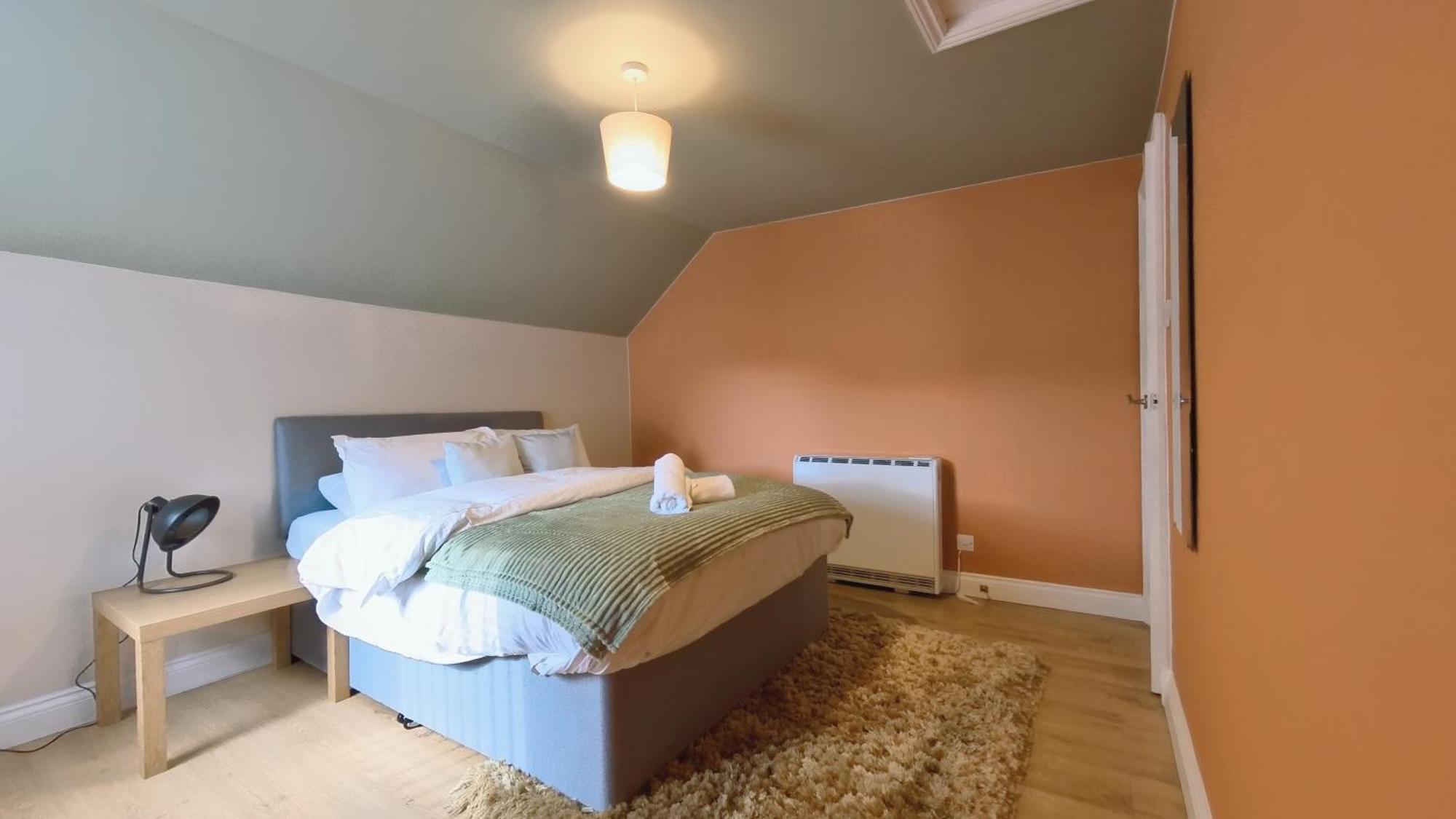Group Bookings: Up To 30 Guests Across 5 Spacious Flats! Keyless Access Free Wifi & Parking Birmingham Eksteriør billede