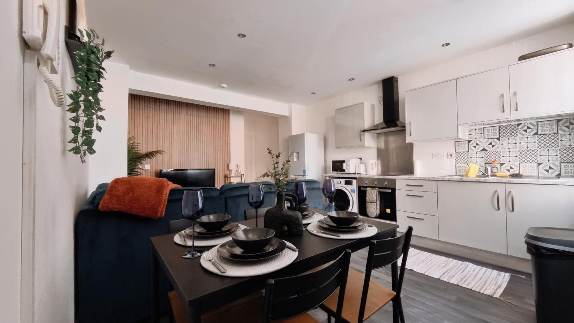 Group Bookings: Up To 30 Guests Across 5 Spacious Flats! Keyless Access Free Wifi & Parking Birmingham Eksteriør billede