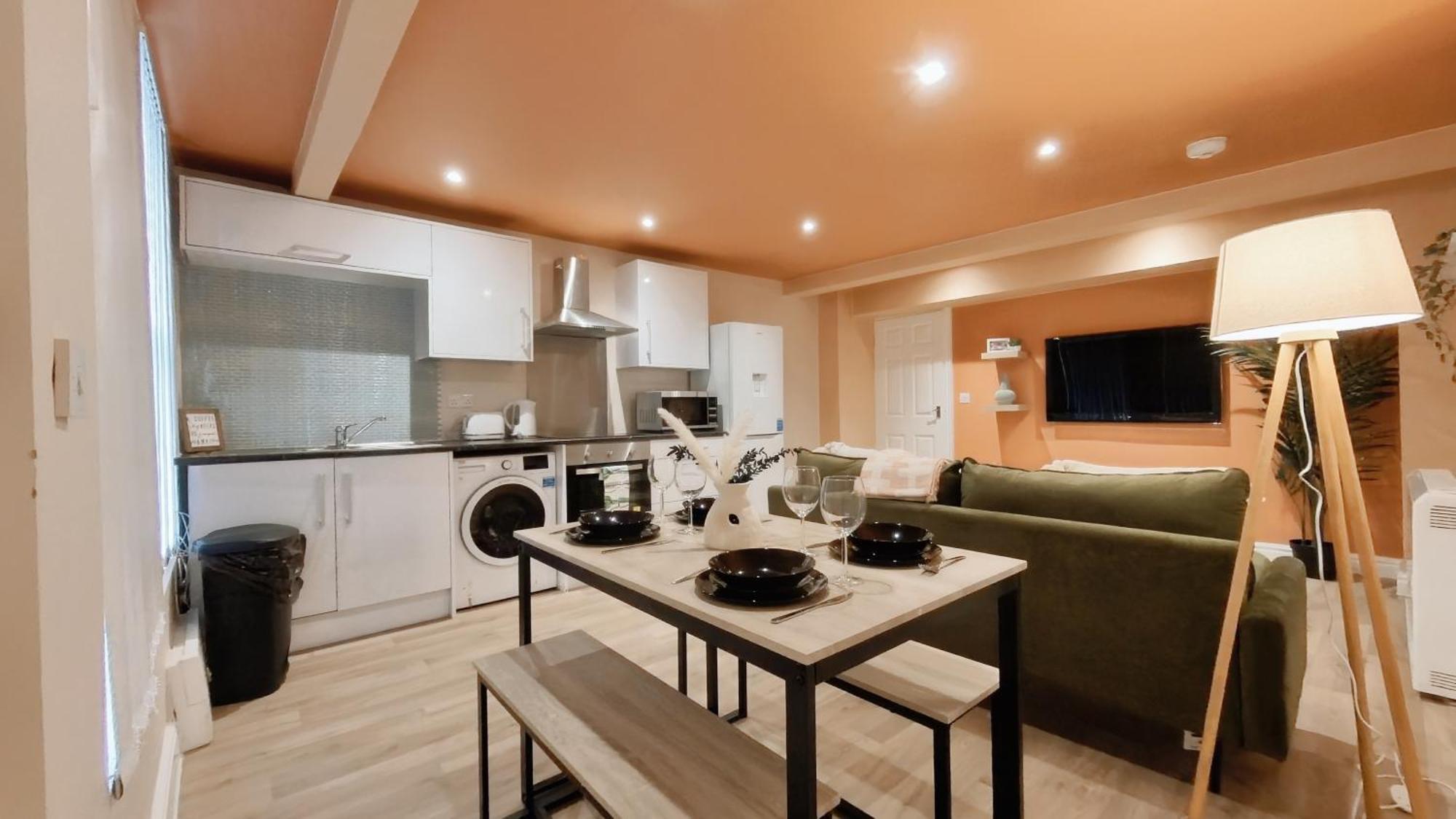 Group Bookings: Up To 30 Guests Across 5 Spacious Flats! Keyless Access Free Wifi & Parking Birmingham Eksteriør billede
